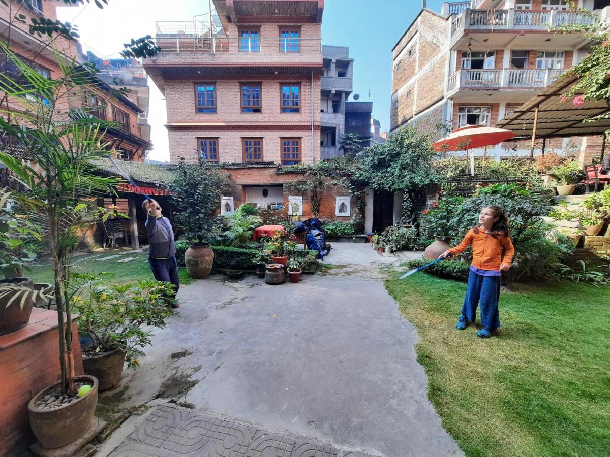 Pradhan House - Home Stay With Garden Μπακταπούρ Εξωτερικό φωτογραφία