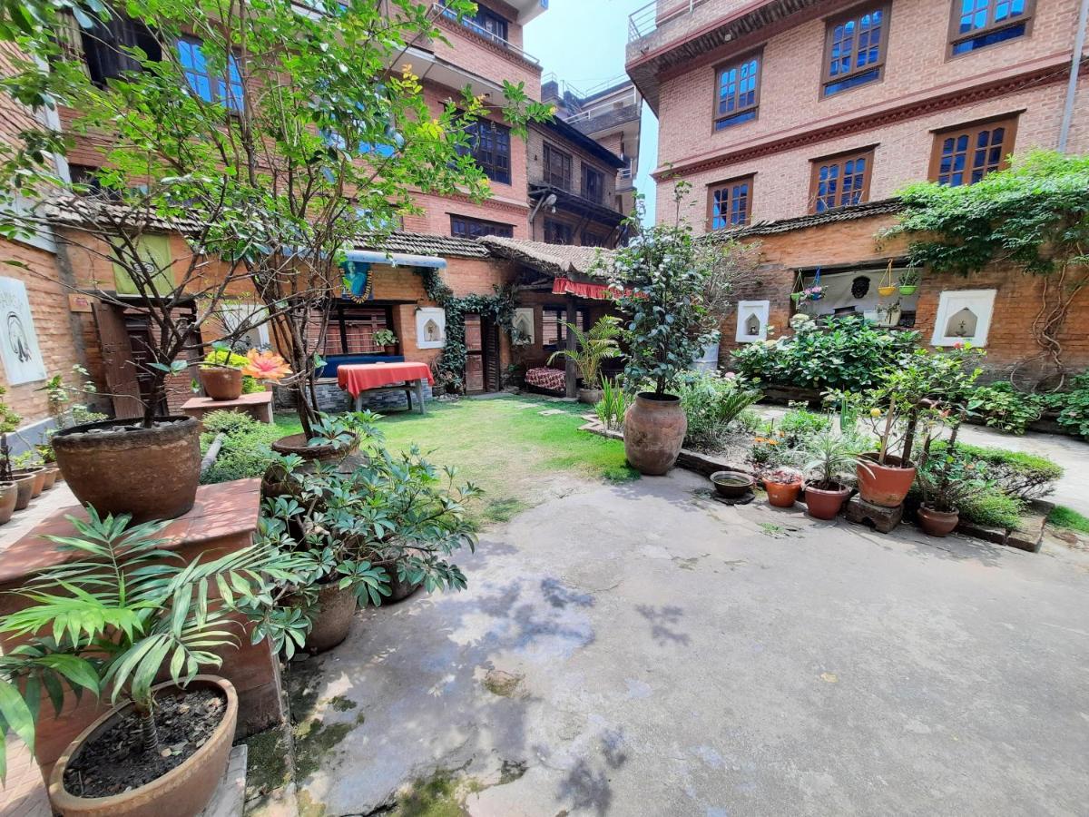 Pradhan House - Home Stay With Garden Μπακταπούρ Εξωτερικό φωτογραφία