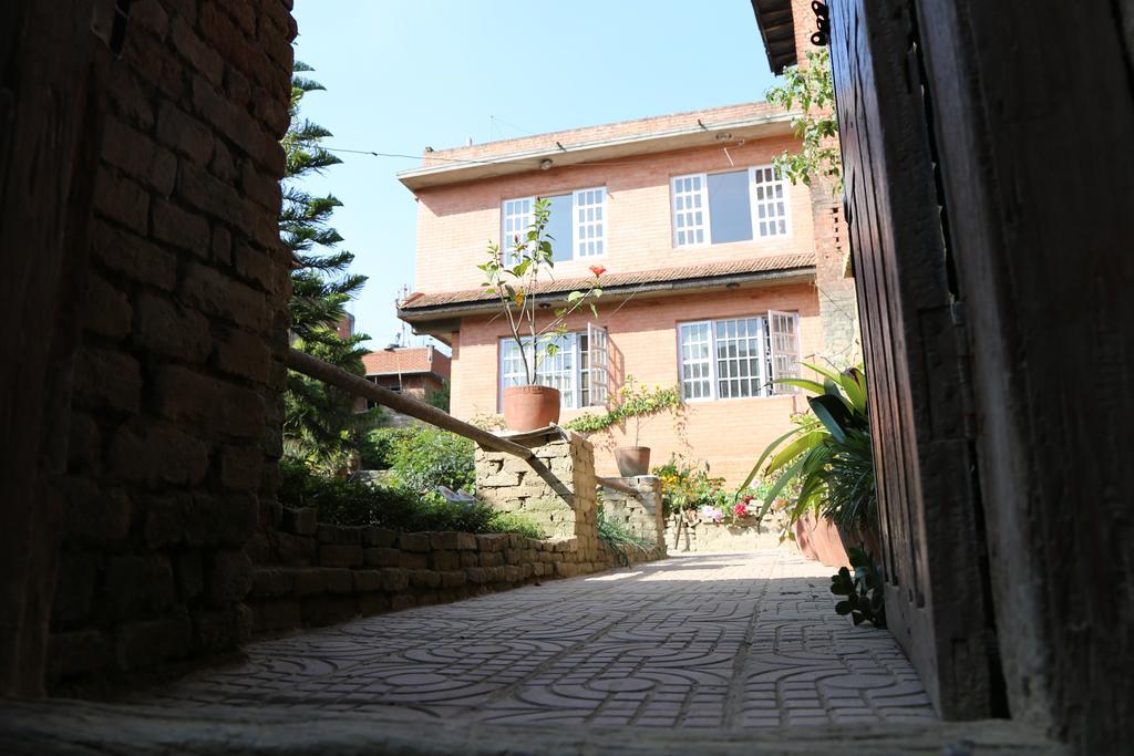 Pradhan House - Home Stay With Garden Μπακταπούρ Εξωτερικό φωτογραφία