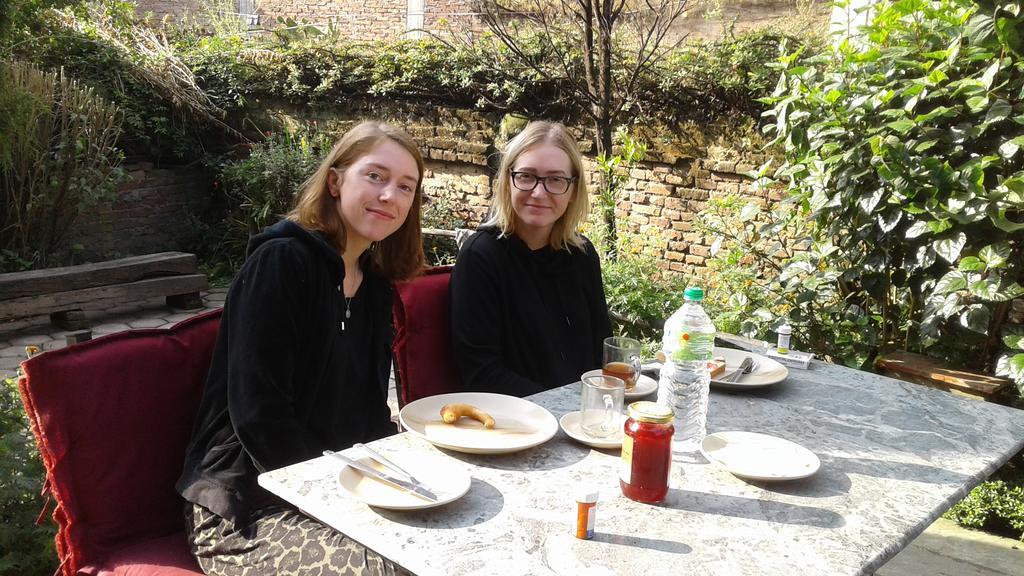Pradhan House - Home Stay With Garden Μπακταπούρ Εξωτερικό φωτογραφία