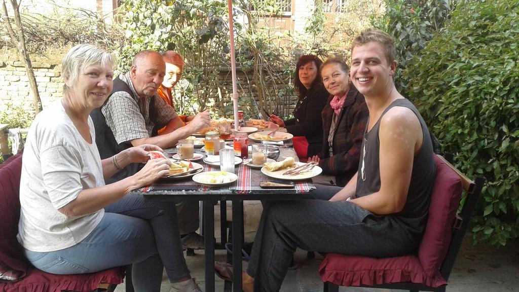 Pradhan House - Home Stay With Garden Μπακταπούρ Εξωτερικό φωτογραφία